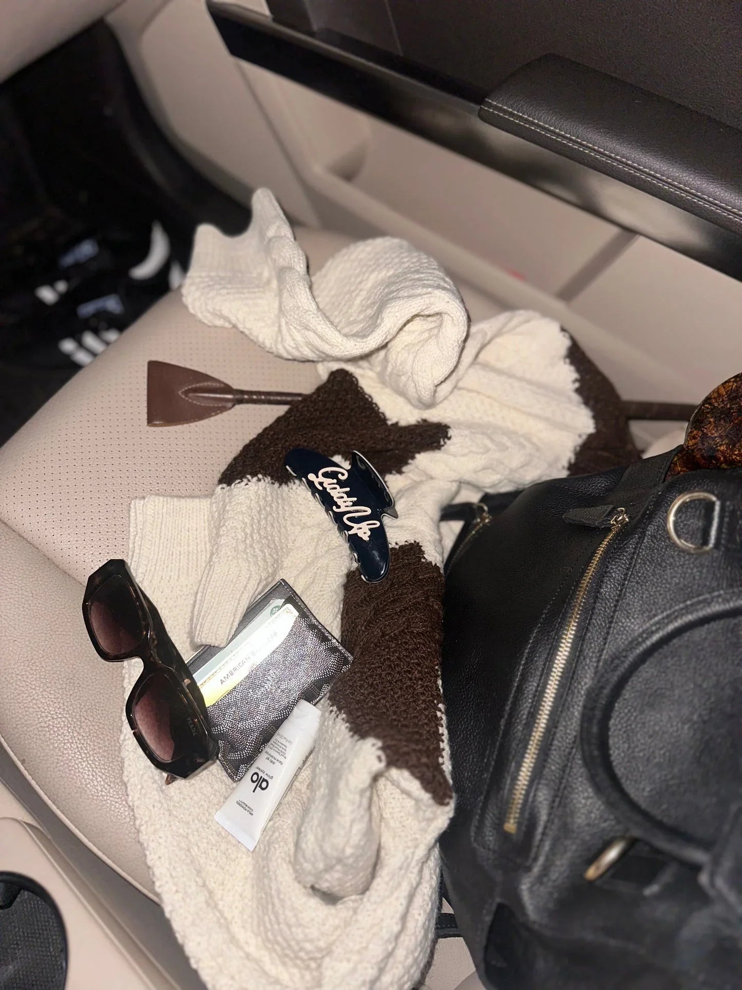 Ellsworth x Milton Menasco claw clip collection (2 clips)