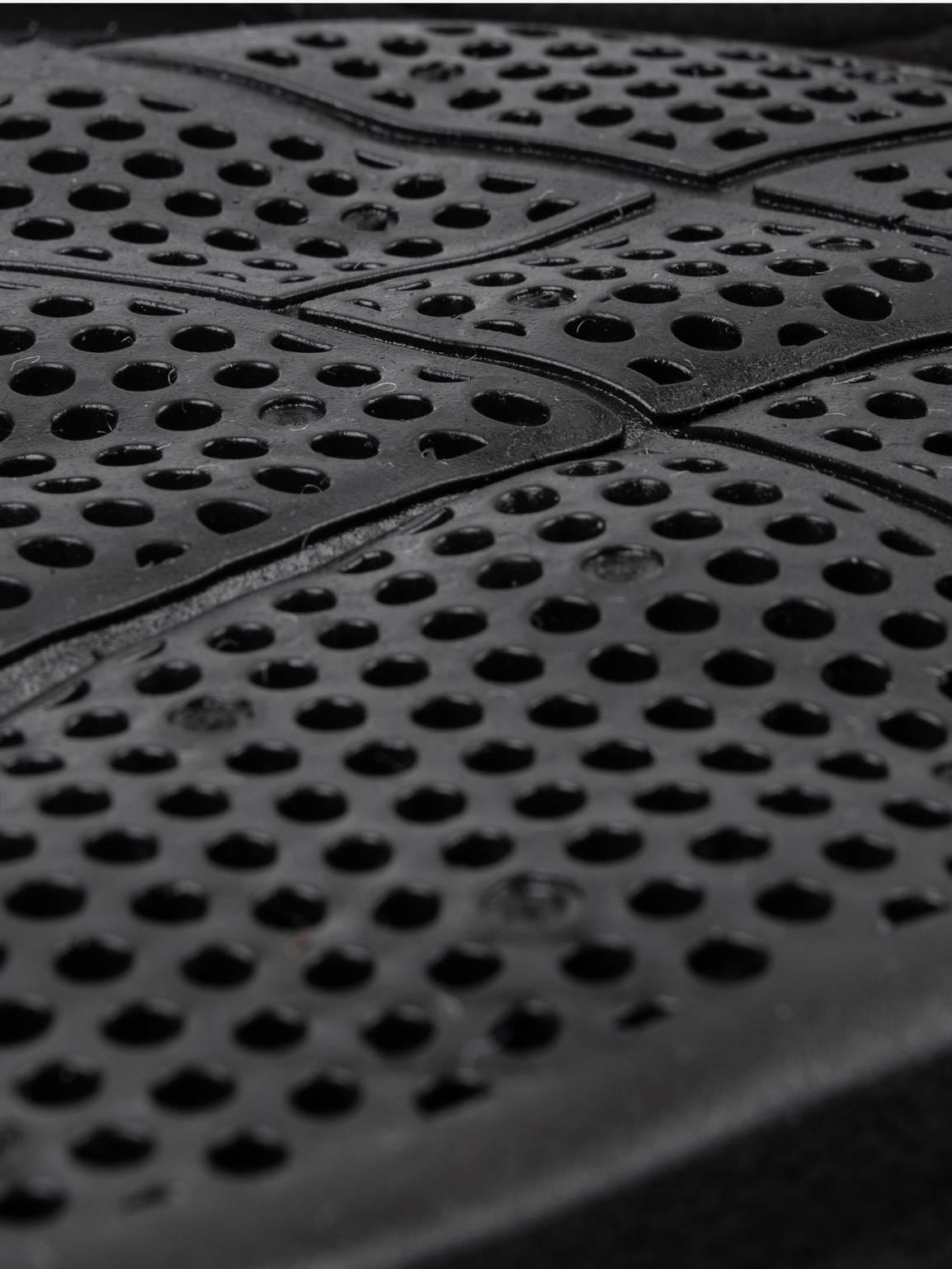 LeMieux X-grip twin sided half pad black - HorseworldEU