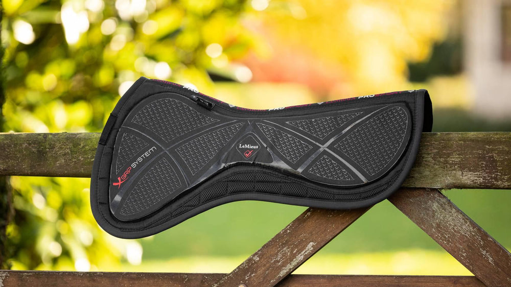 LeMieux X-grip twin sided half pad black - HorseworldEU